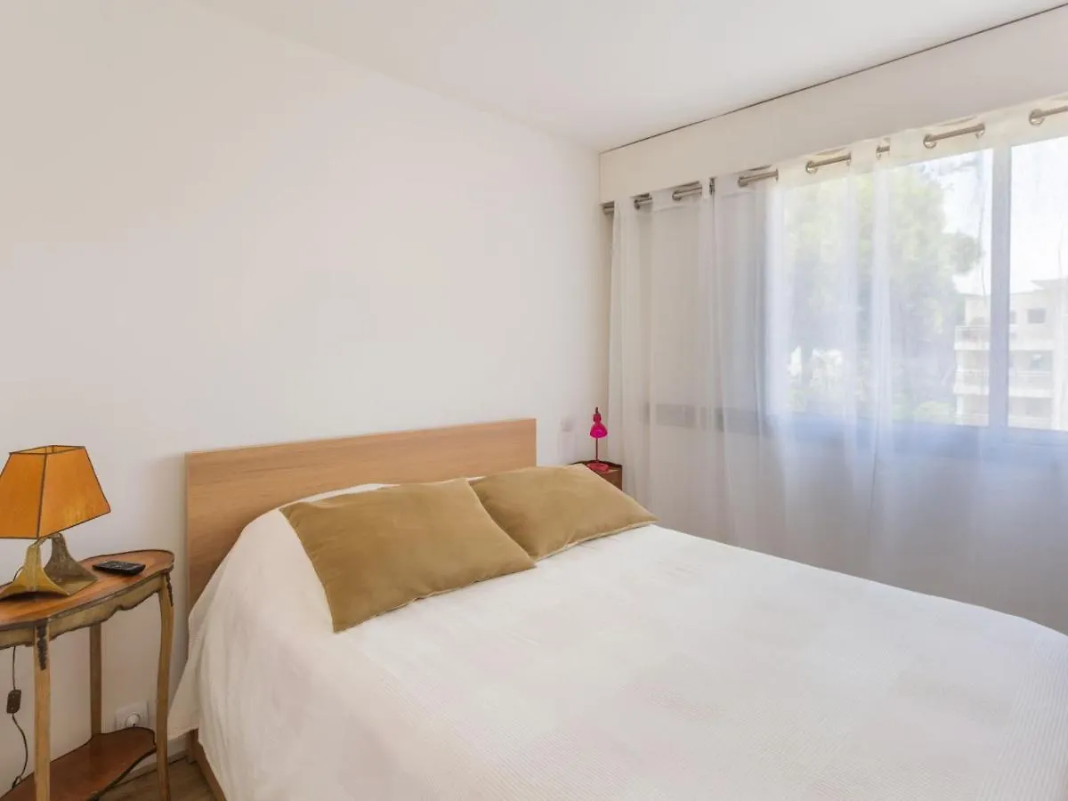 Apartment Le Zodiaque Ii-3 By Interhome Hyères